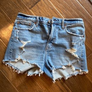 Abercrombie & Fitch - High Rise Mom Short